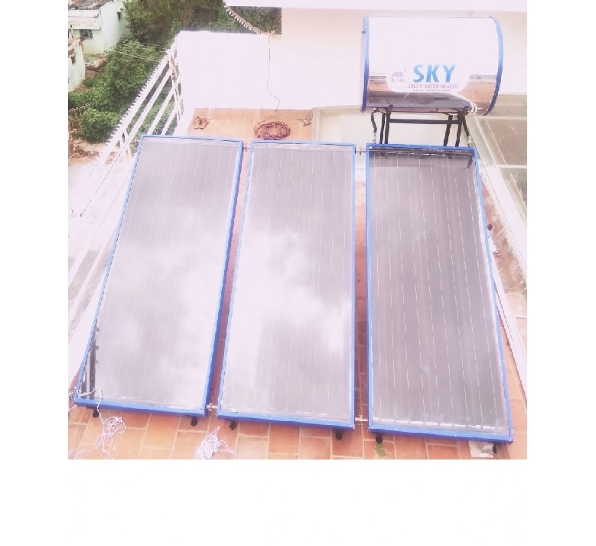 SKY SOLAR WATER HEATER 500 LPD PRESSURIZED SS TANK