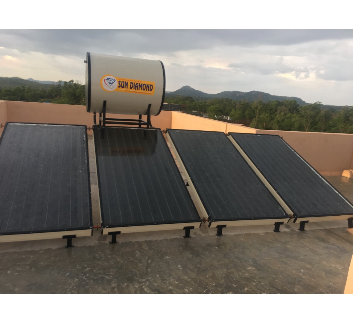 SUN DIAMOND SOLAR PREMIER 500LPD PRESSURIZED SOLAR WATER HEATER